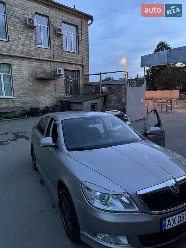 Лифтбек Skoda Octavia 2010 в Харькове фото 8 Лифтбек Skoda Octavia 2010 в Харькове