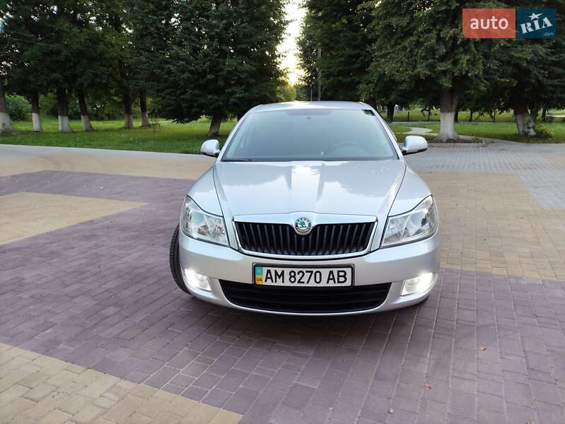 Лифтбек Skoda Octavia 2010 в Житомире
