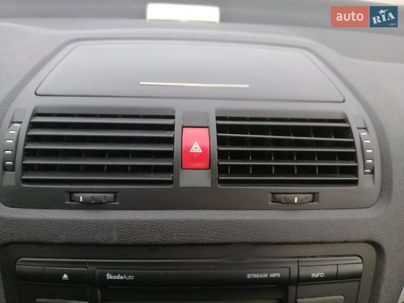 Лифтбек Skoda Octavia 2008 в Киеве