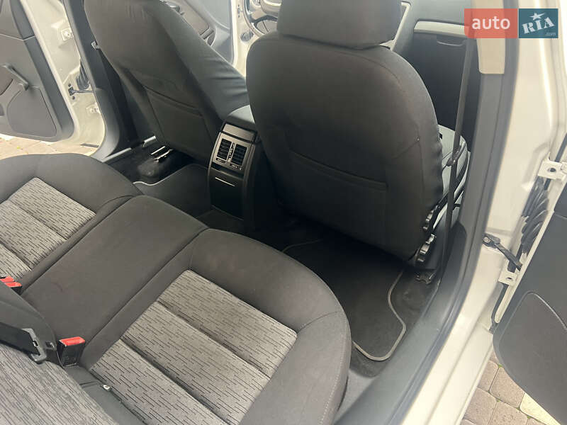 Лифтбек Skoda Octavia 2012 в Мукачево фото 39 Лифтбек Skoda Octavia 2012 в Мукачево