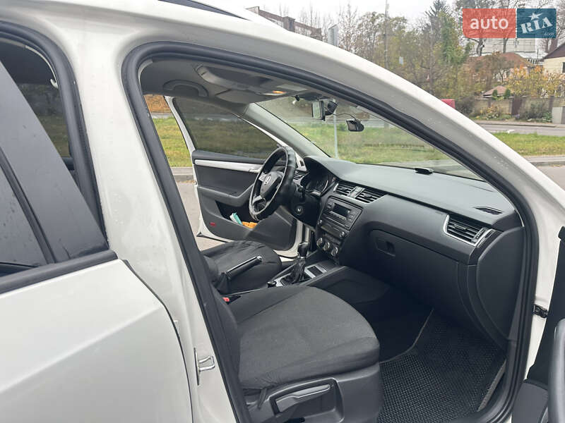 Универсал Skoda Octavia 2014 в Виннице