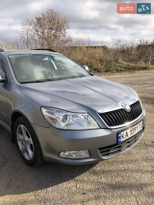 Универсал Skoda Octavia 2012 в Мироновке