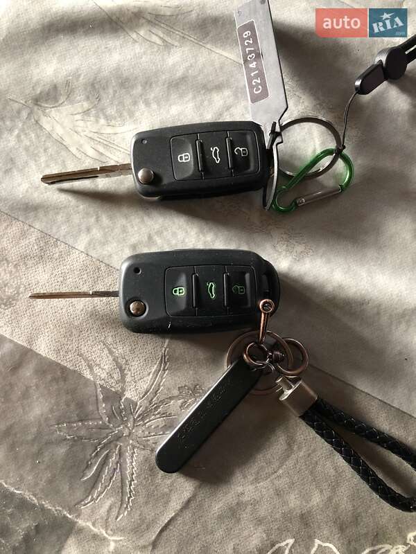 Универсал Skoda Octavia 2012 в Мироновке