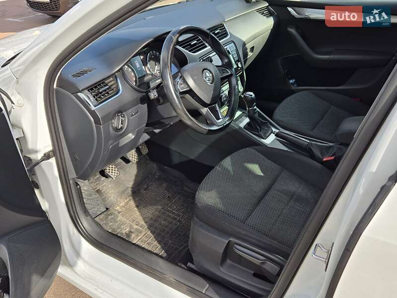 Универсал Skoda Octavia 2015 в Киеве фото 8 Универсал Skoda Octavia 2015 в Киеве