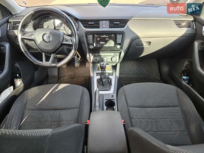 Универсал Skoda Octavia 2015 в Киеве фото 20 Универсал Skoda Octavia 2015 в Киеве