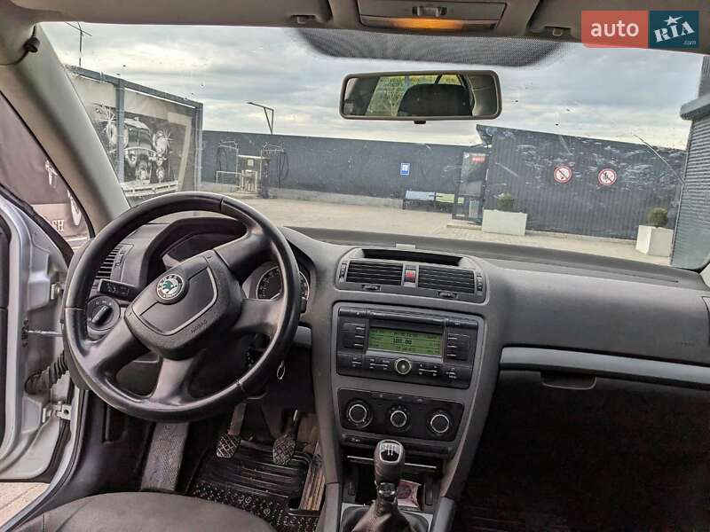 Ліфтбек Skoda Octavia 2010 в Рівному