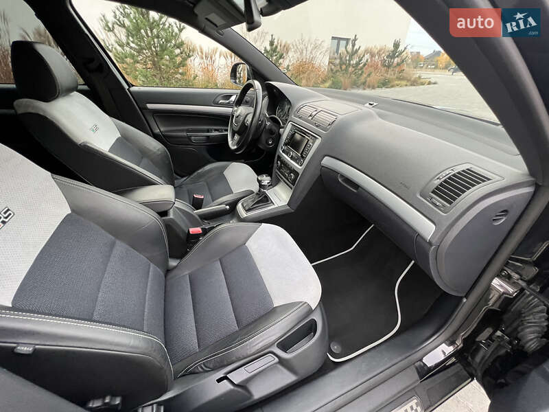 Универсал Skoda Octavia 2010 в Луцке