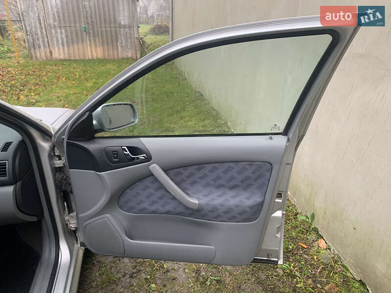 Универсал Skoda Octavia 1999 в Житомире