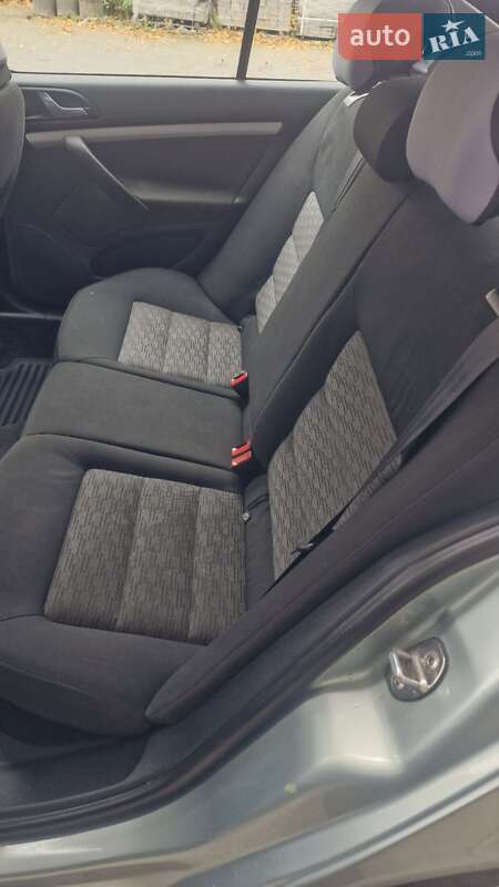 Лифтбек Skoda Octavia 2009 в Городке