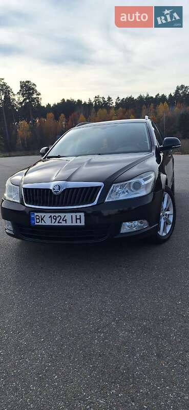 Универсал Skoda Octavia 2009 в Киеве фото Универсал Skoda Octavia 2009 в Киеве