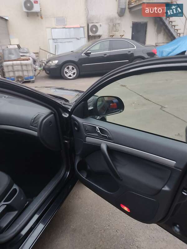 Универсал Skoda Octavia 2009 в Киеве фото 13 Универсал Skoda Octavia 2009 в Киеве