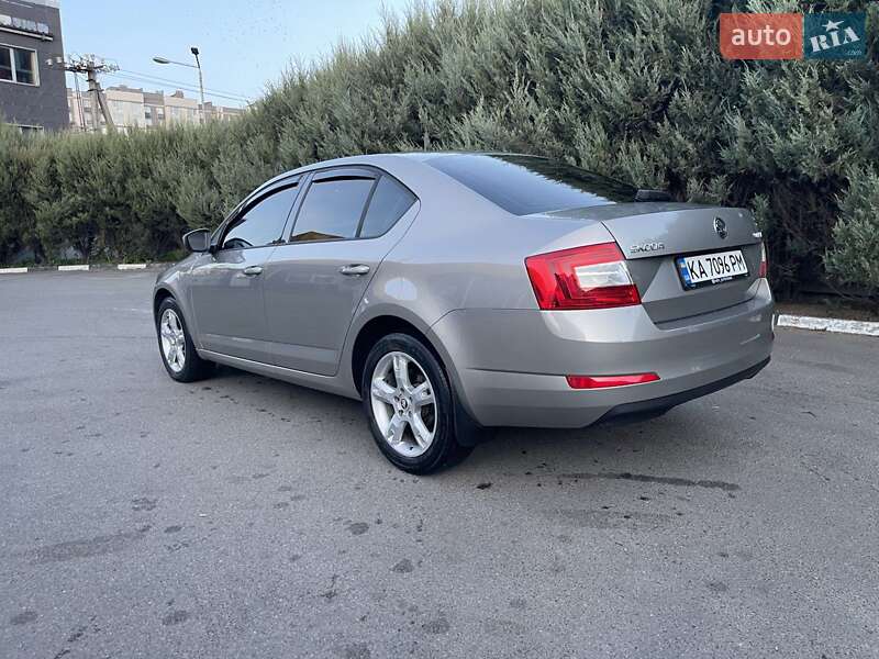 Лифтбек Skoda Octavia 2014 в Киеве
