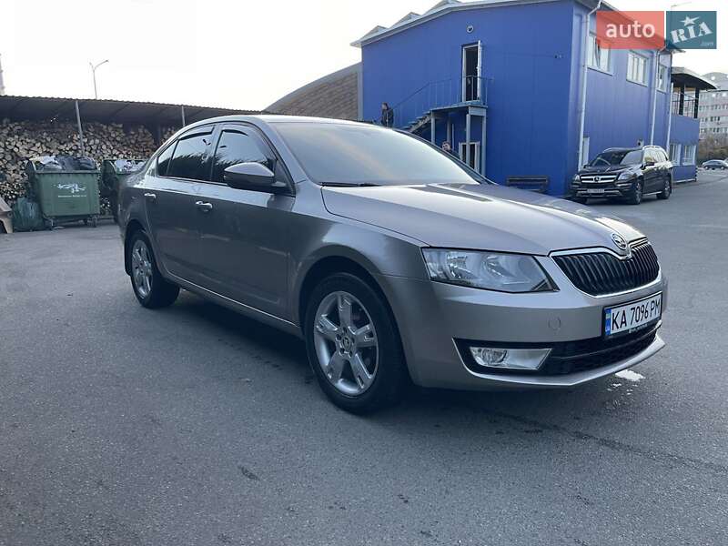 Лифтбек Skoda Octavia 2014 в Киеве