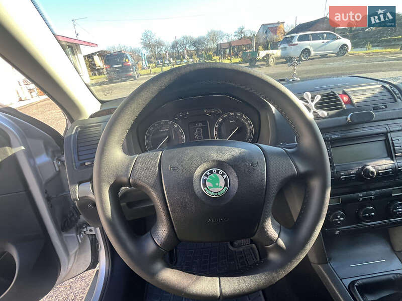 Лифтбек Skoda Octavia 2008 в Рудки