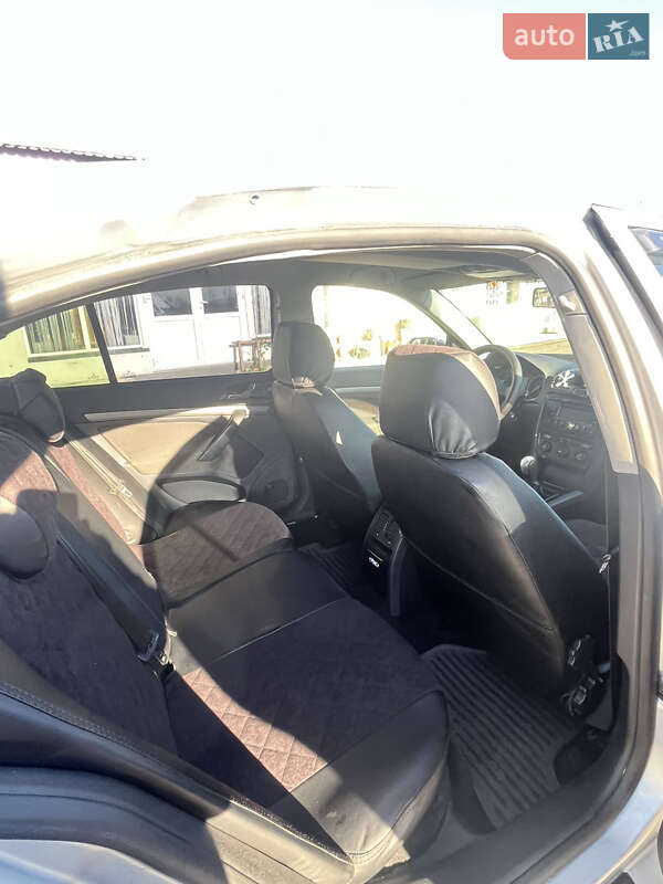 Лифтбек Skoda Octavia 2008 в Рудки