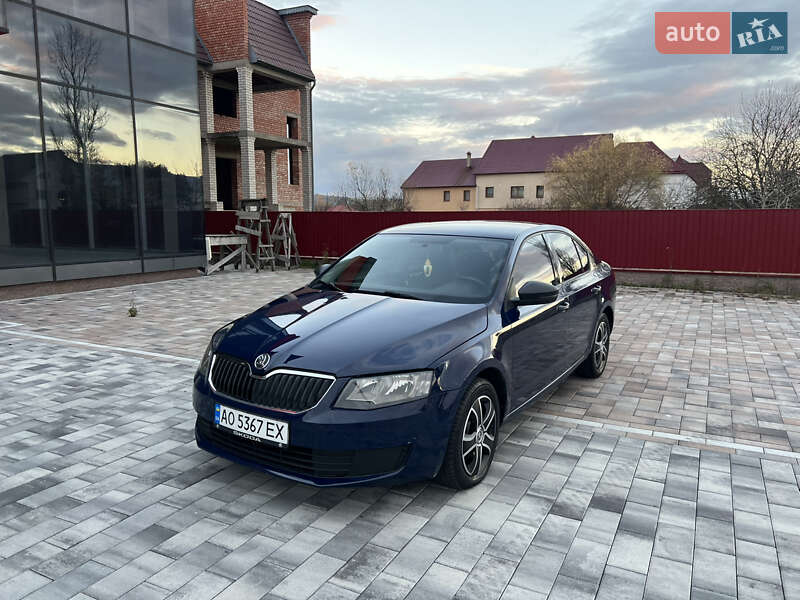 Лифтбек Skoda Octavia 2013 в Тячеве