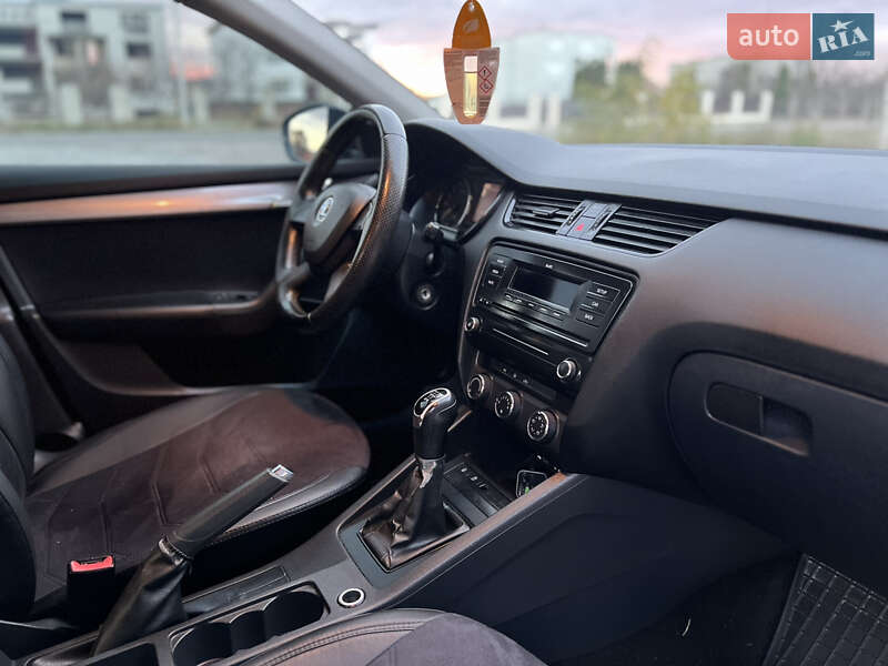 Лифтбек Skoda Octavia 2013 в Тячеве