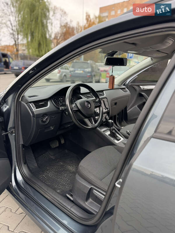 Универсал Skoda Octavia 2016 в Луцке фото 23 Универсал Skoda Octavia 2016 в Луцке