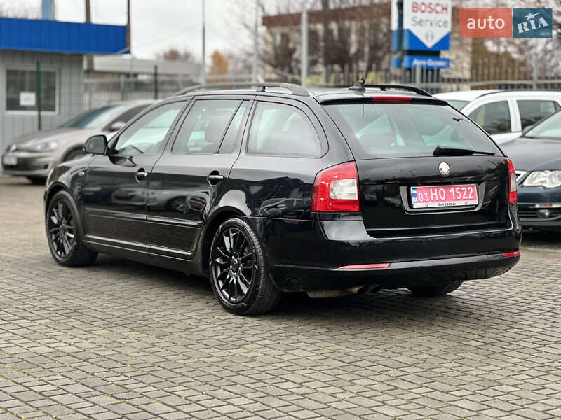 Универсал Skoda Octavia 2011 в Староконстантинове