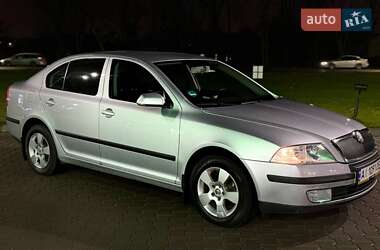 Лифтбек Skoda Octavia 2008 в Житомире