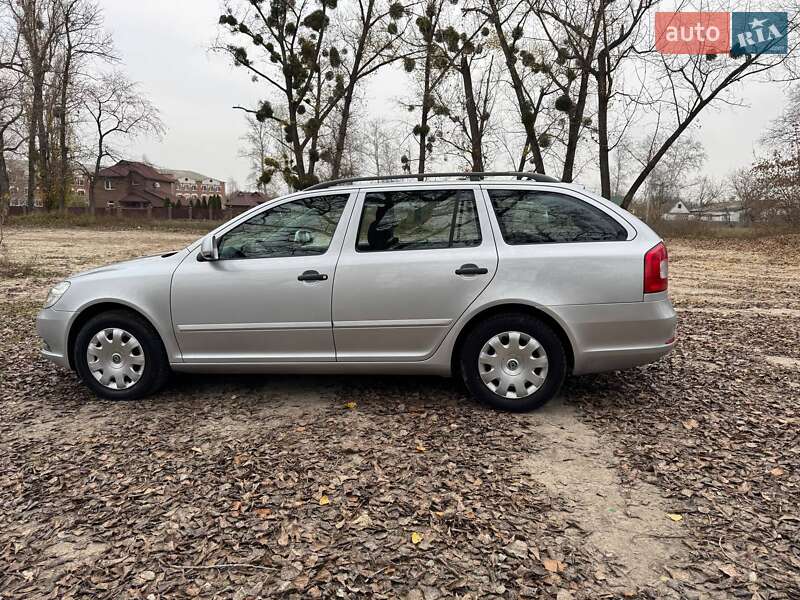 Универсал Skoda Octavia 2009 в Полтаве