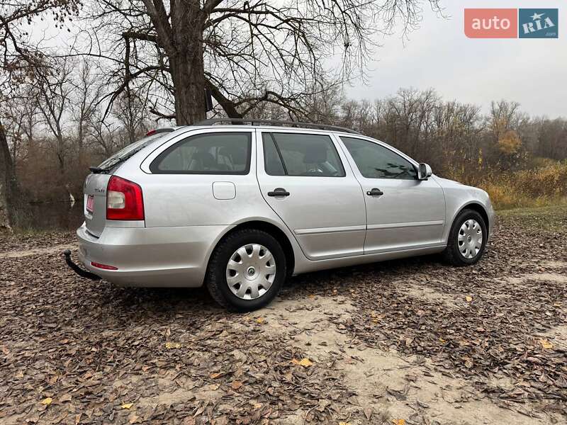 Универсал Skoda Octavia 2009 в Полтаве