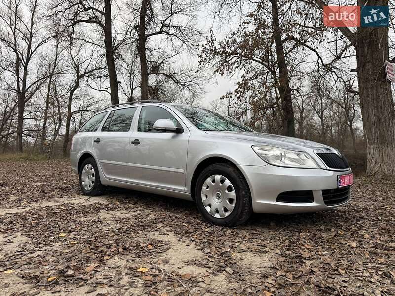 Универсал Skoda Octavia 2009 в Полтаве