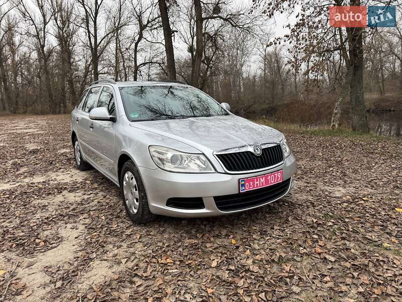 Универсал Skoda Octavia 2009 в Полтаве
