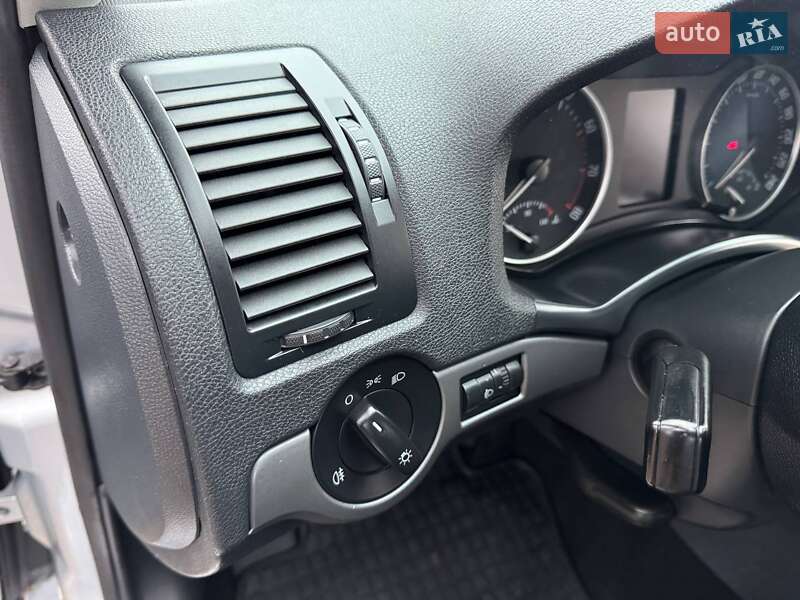 Универсал Skoda Octavia 2009 в Полтаве