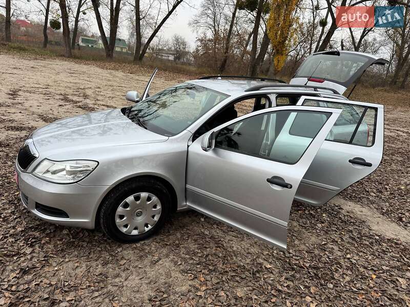 Универсал Skoda Octavia 2009 в Полтаве