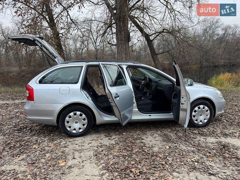 Универсал Skoda Octavia 2009 в Полтаве