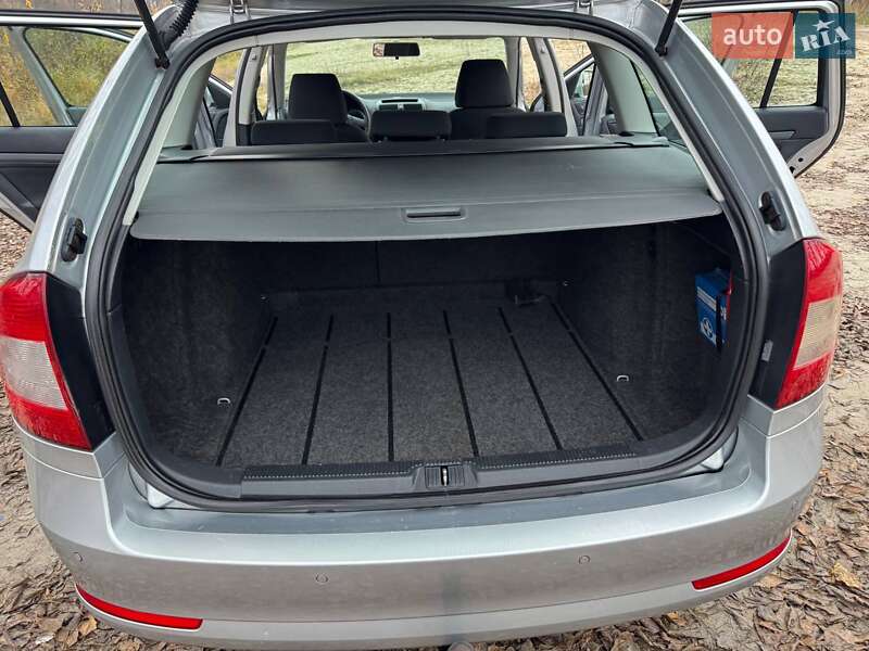 Универсал Skoda Octavia 2009 в Полтаве