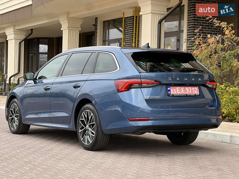 Универсал Skoda Octavia 2021 в Киеве