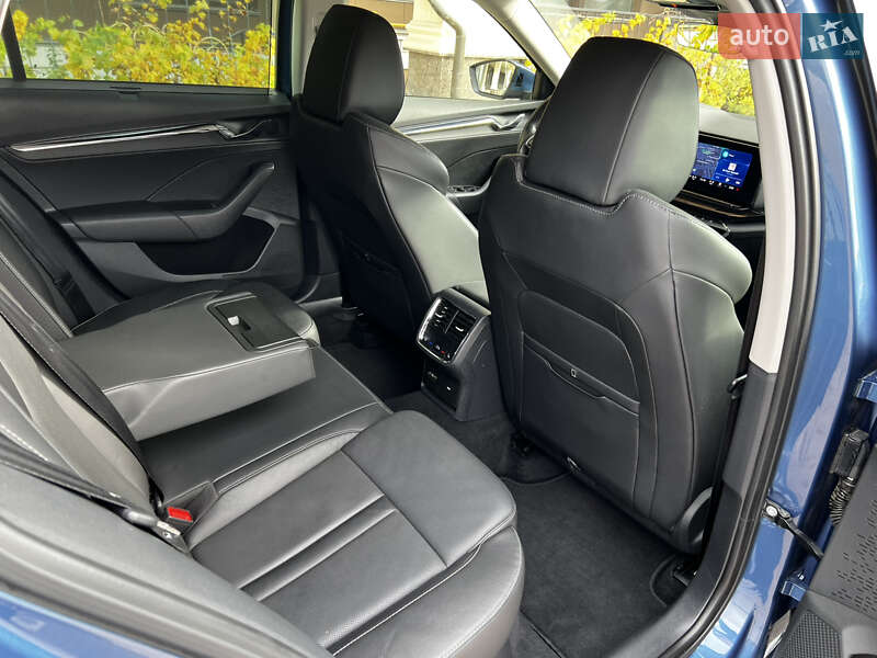 Универсал Skoda Octavia 2021 в Киеве