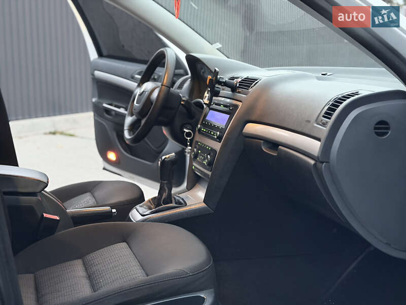 Универсал Skoda Octavia 2011 в Львове