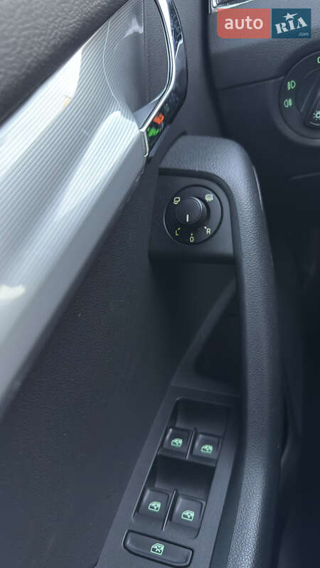 Универсал Skoda Octavia 2015 в Луцке фото 40 Универсал Skoda Octavia 2015 в Луцке