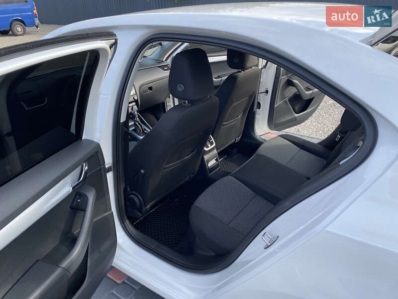 Лифтбек Skoda Octavia 2016 в Виноградове