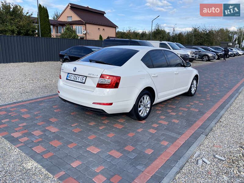 Лифтбек Skoda Octavia 2016 в Виноградове