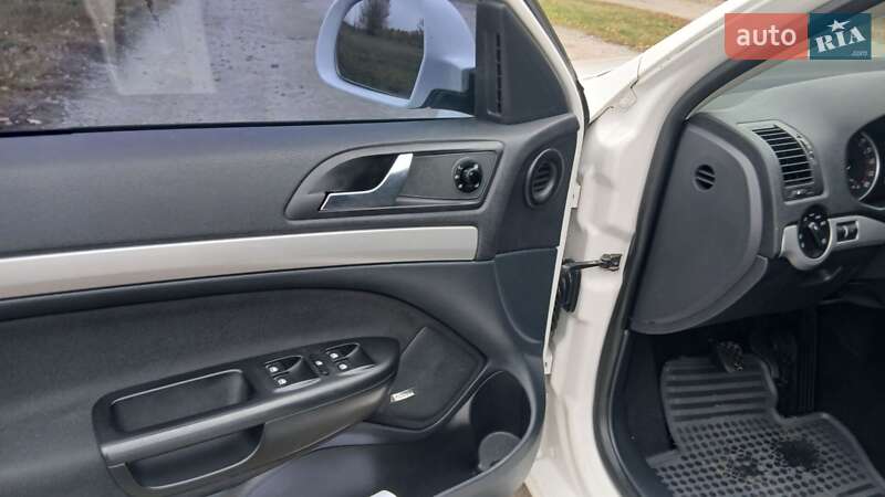 Универсал Skoda Octavia 2010 в Умани