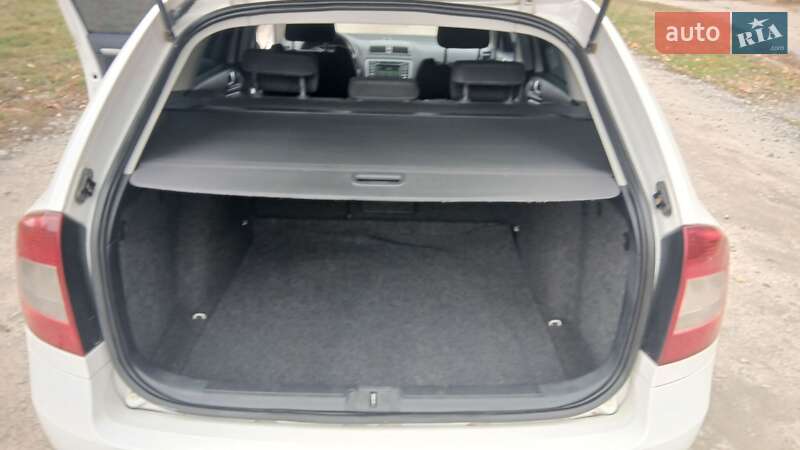 Универсал Skoda Octavia 2010 в Умани