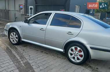 Лифтбек Skoda Octavia 2004 в Хмельнике