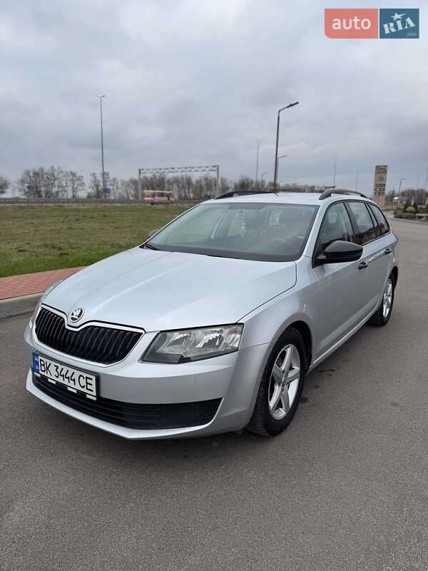 Универсал Skoda Octavia 2015 в Ровно