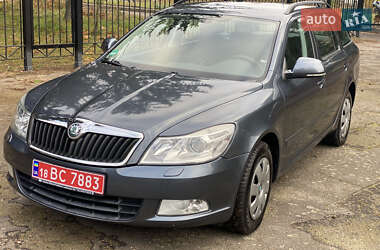 Універсал Skoda Octavia 2009 в Луцьку