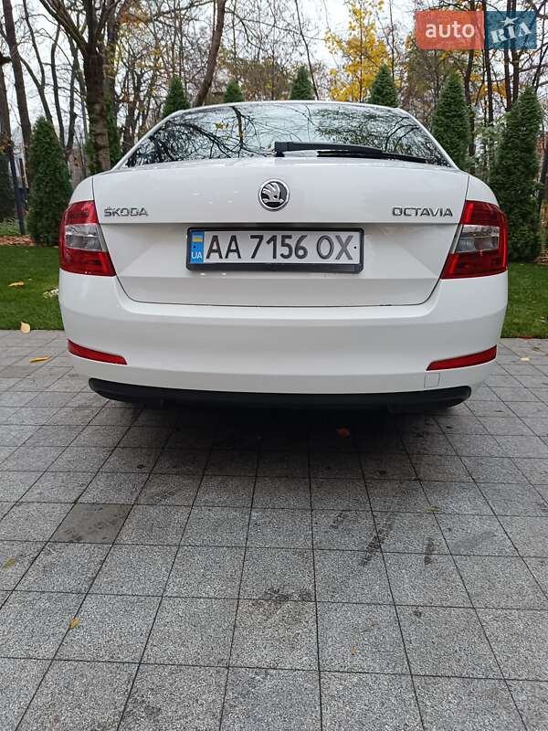 Лифтбек Skoda Octavia 2015 в Киеве