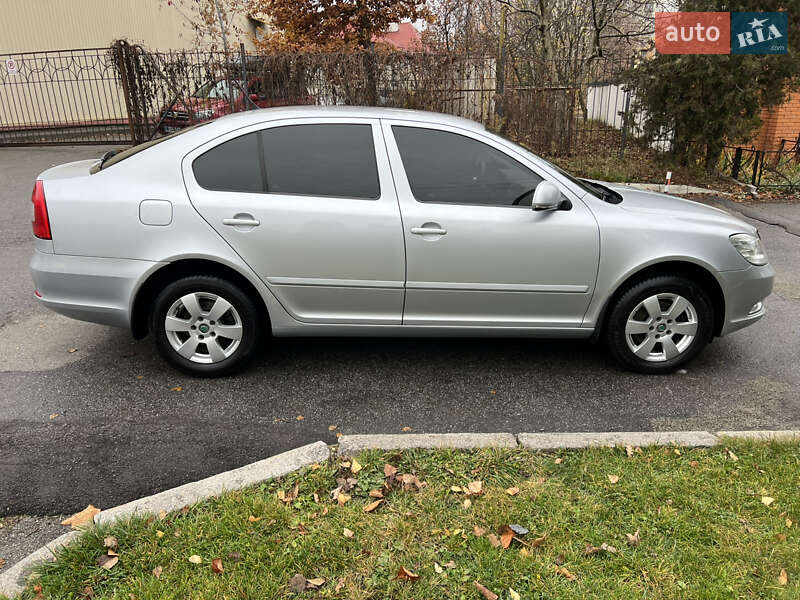 Лифтбек Skoda Octavia 2012 в Киеве