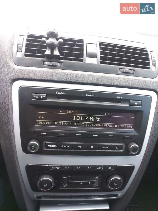 Универсал Skoda Octavia 2010 в Умани фото 3 Универсал Skoda Octavia 2010 в Умани