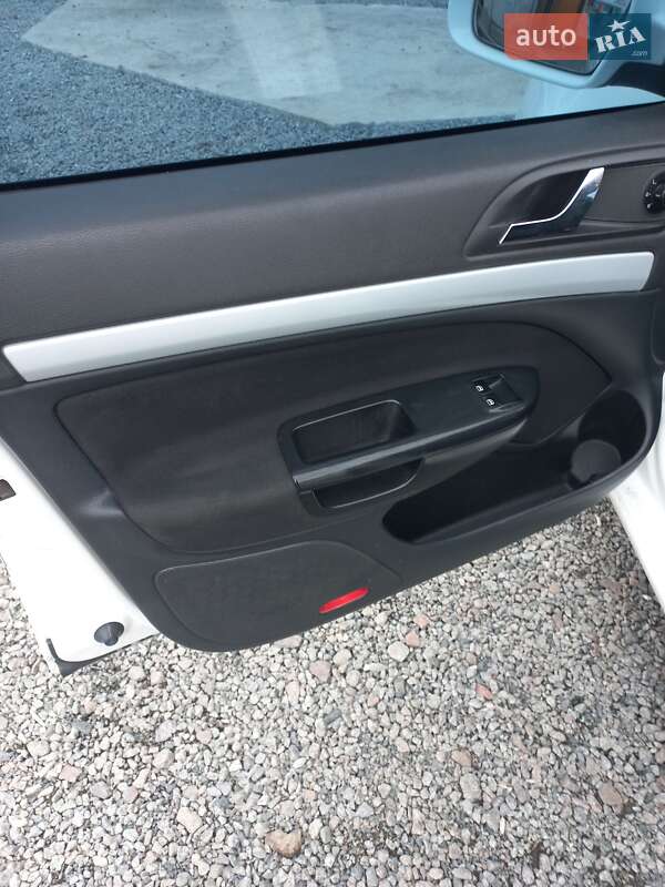 Универсал Skoda Octavia 2010 в Умани фото 10 Универсал Skoda Octavia 2010 в Умани