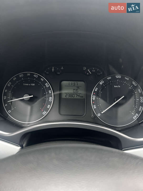 Лифтбек Skoda Octavia 2006 в Ахтырке фото 26 Лифтбек Skoda Octavia 2006 в Ахтырке