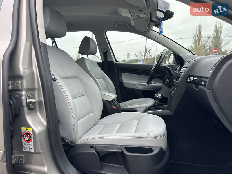 Лифтбек Skoda Octavia 2010 в Киеве фото 42 Лифтбек Skoda Octavia 2010 в Киеве