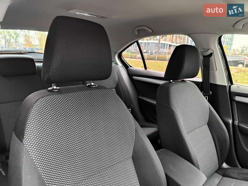 Лифтбек Skoda Octavia 2014 в Киеве